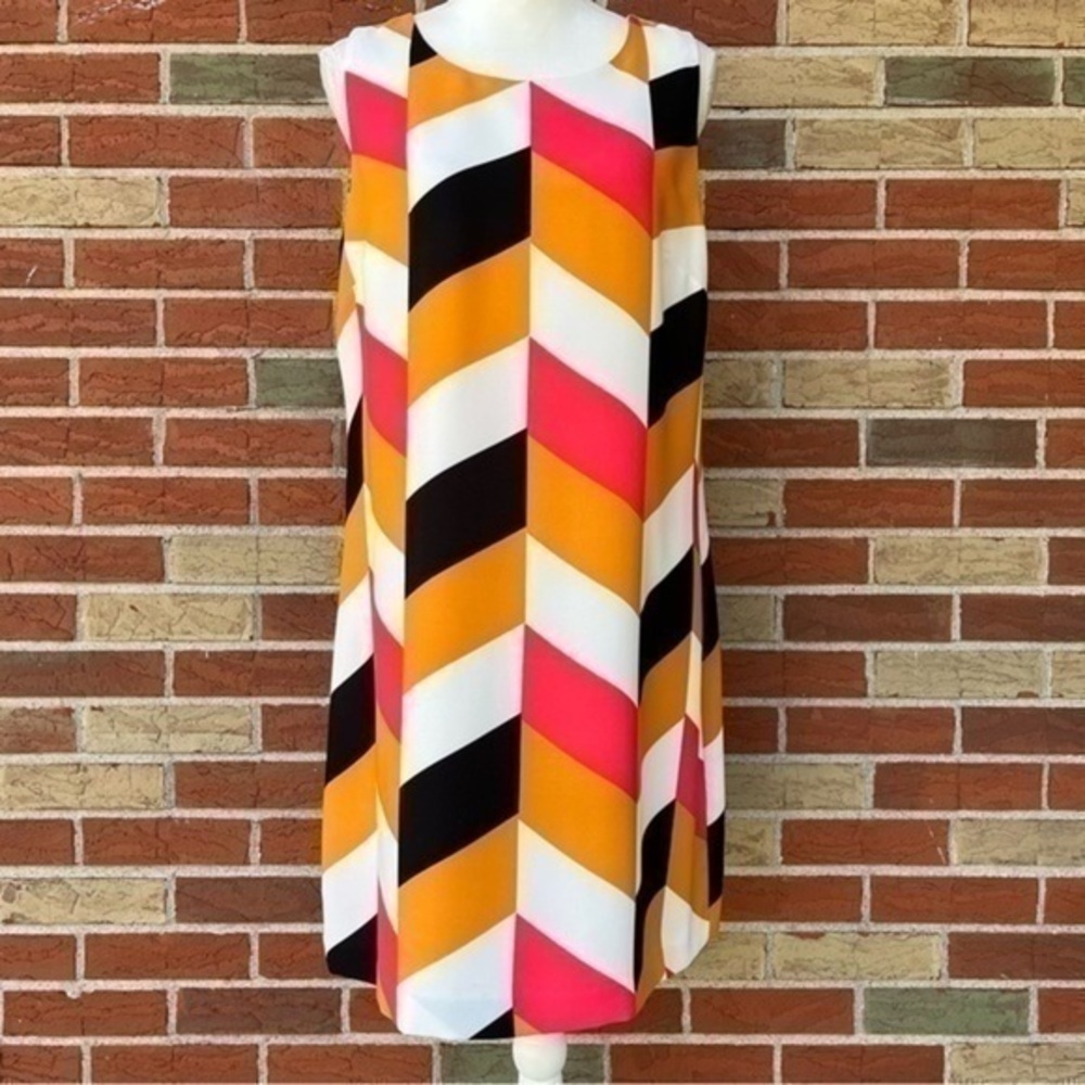 CeCe Chevron Print Orange Pink Multicolor Sleeveless Shift Mini Dress 👗